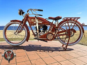 1917 Reading Standard Model T-E 12 HP Twin